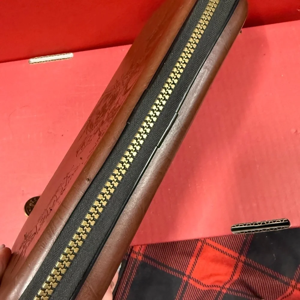 Nintendo this brown